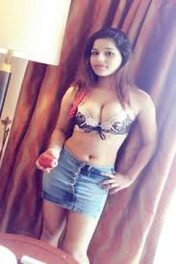 Low budget Call girls in Saket Delhi 7827277772