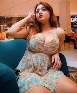 Low budget Call girls in Saket Delhi 7827277772